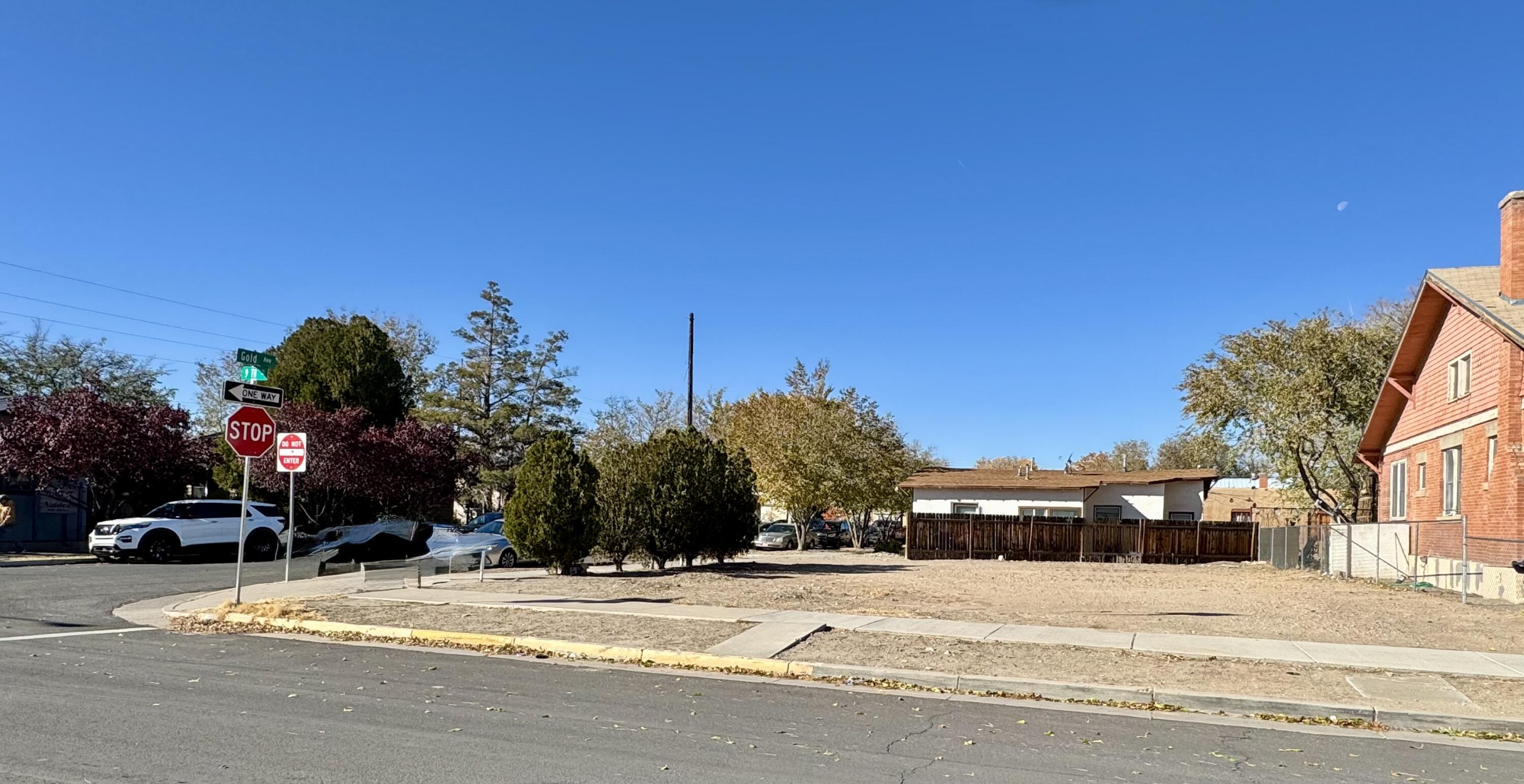 127 9th Street, Albuquerque, New Mexico image 3