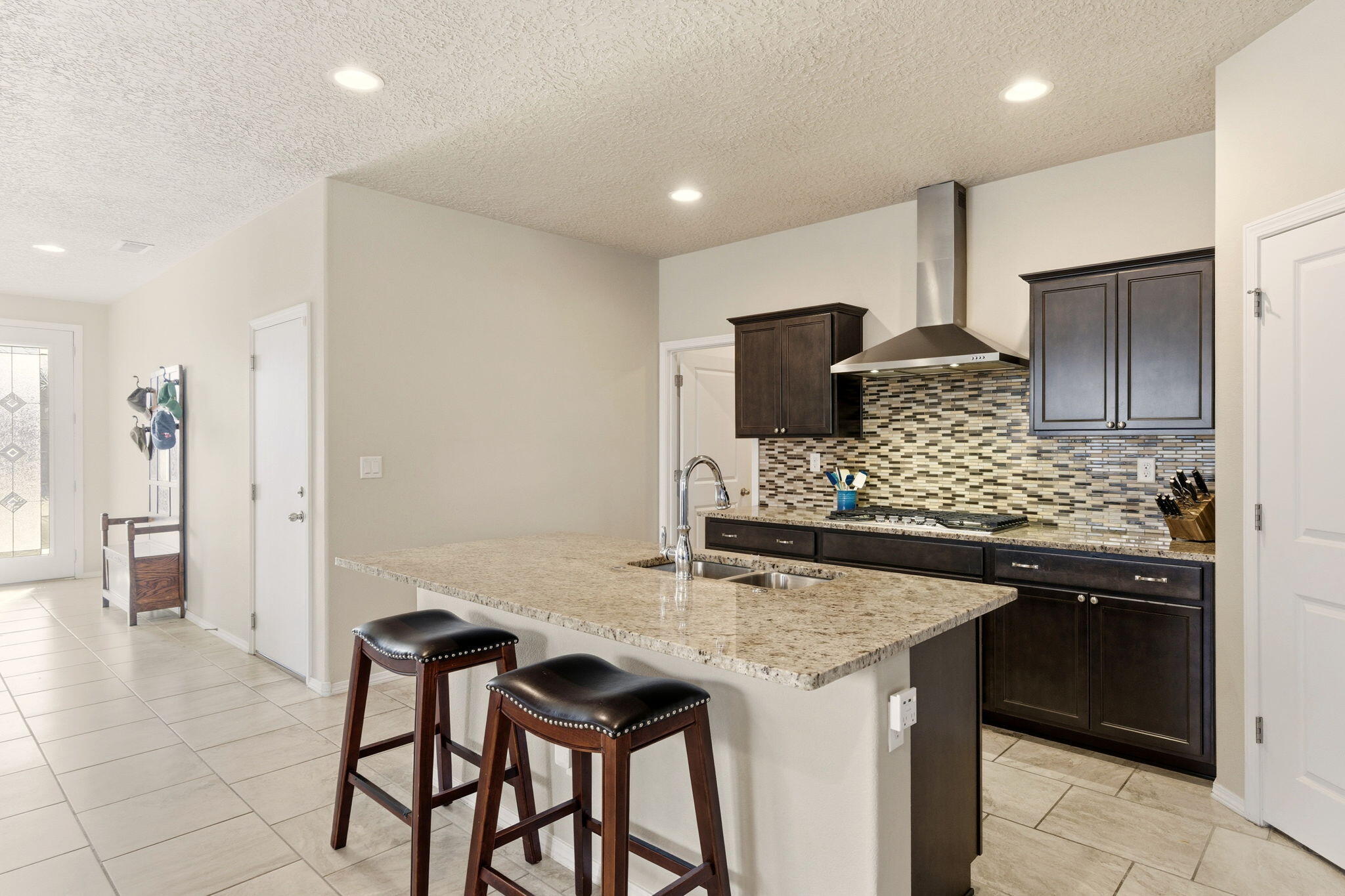 4509 Skyline Loop NE