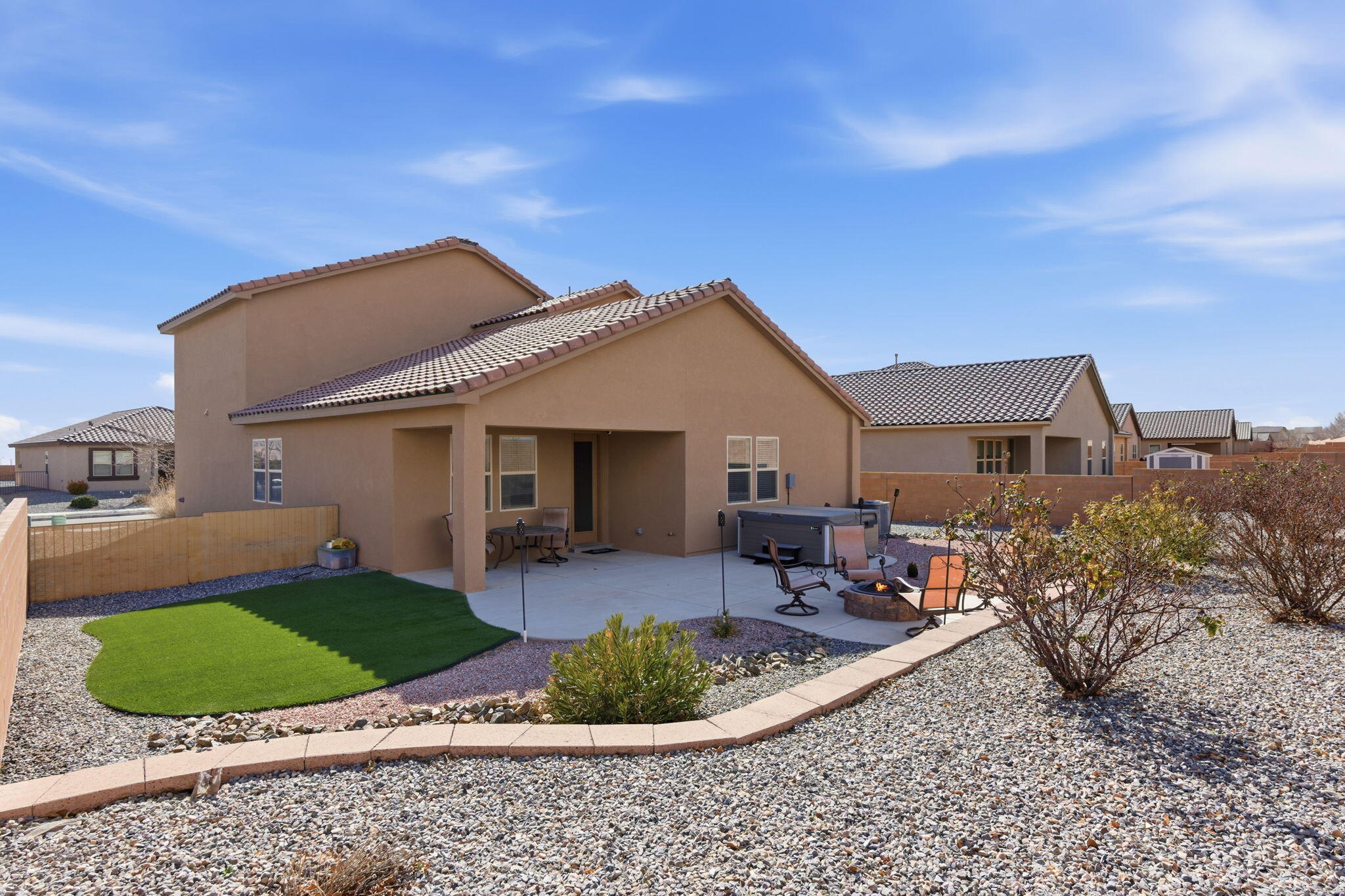 4509 Skyline Loop NE