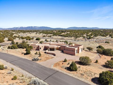 Photo of 2 Calle Ventoso W, Santa Fe, NM 87506 (MLS # 1099785)