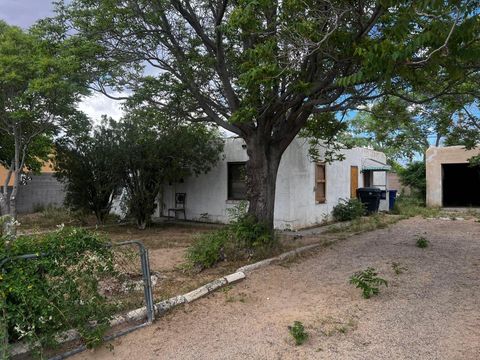 410 59th Street NW Albuquerque NM 87105