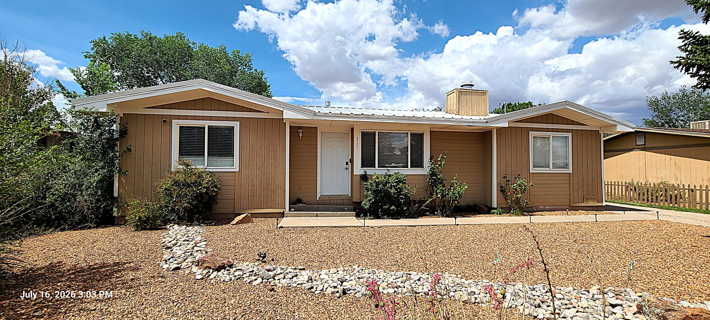 Photo 1 of 32 — 211 Roosevelt Avenue, Moriarty, NM 87035