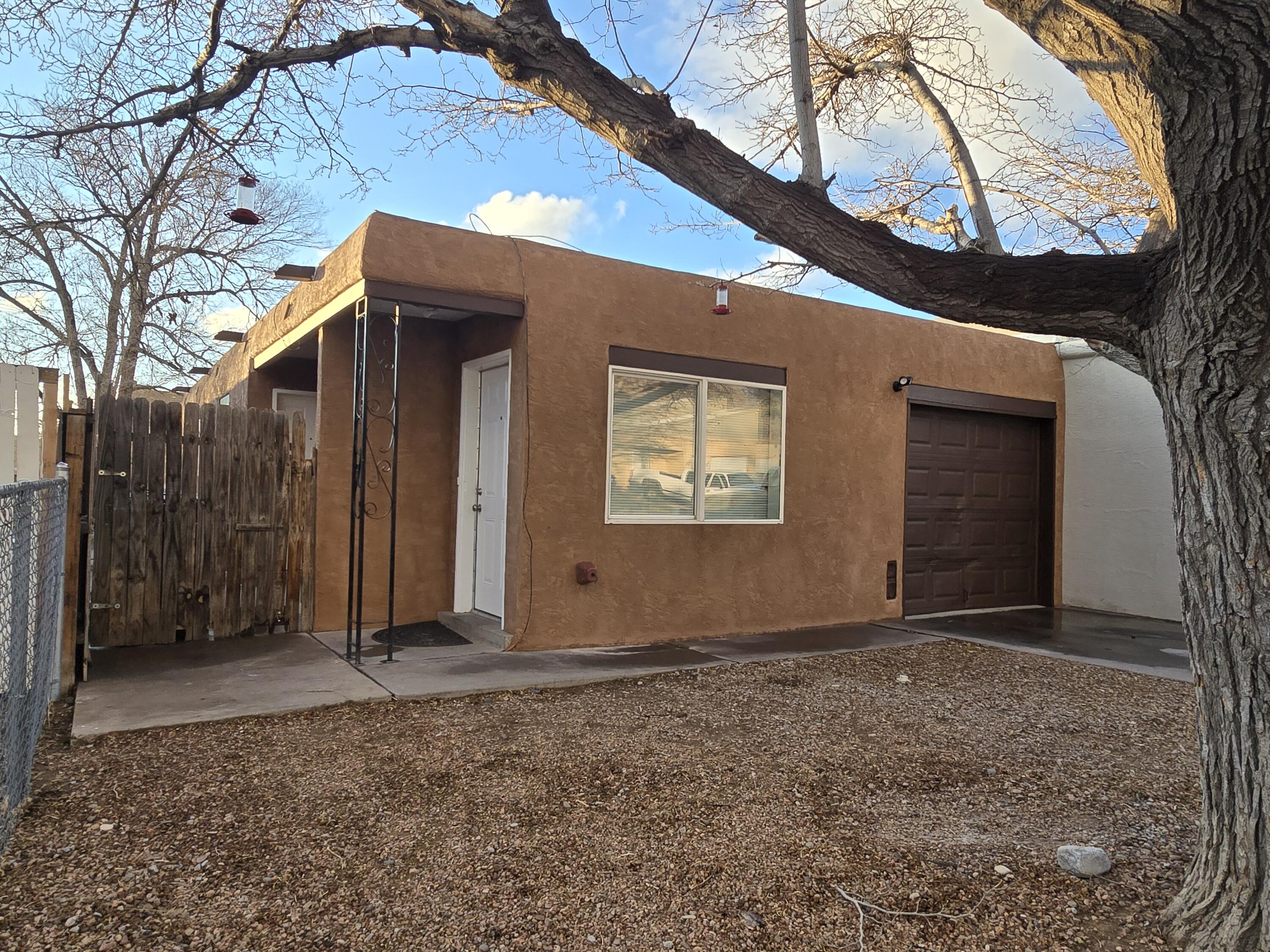 217 Zena Lona Street, Albuquerque, New Mexico image 1