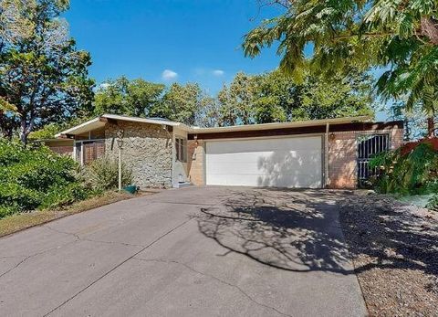 Photo of 11501 GOLDEN GATE Avenue NE, Albuquerque, NM 87111 (MLS # 1091949)