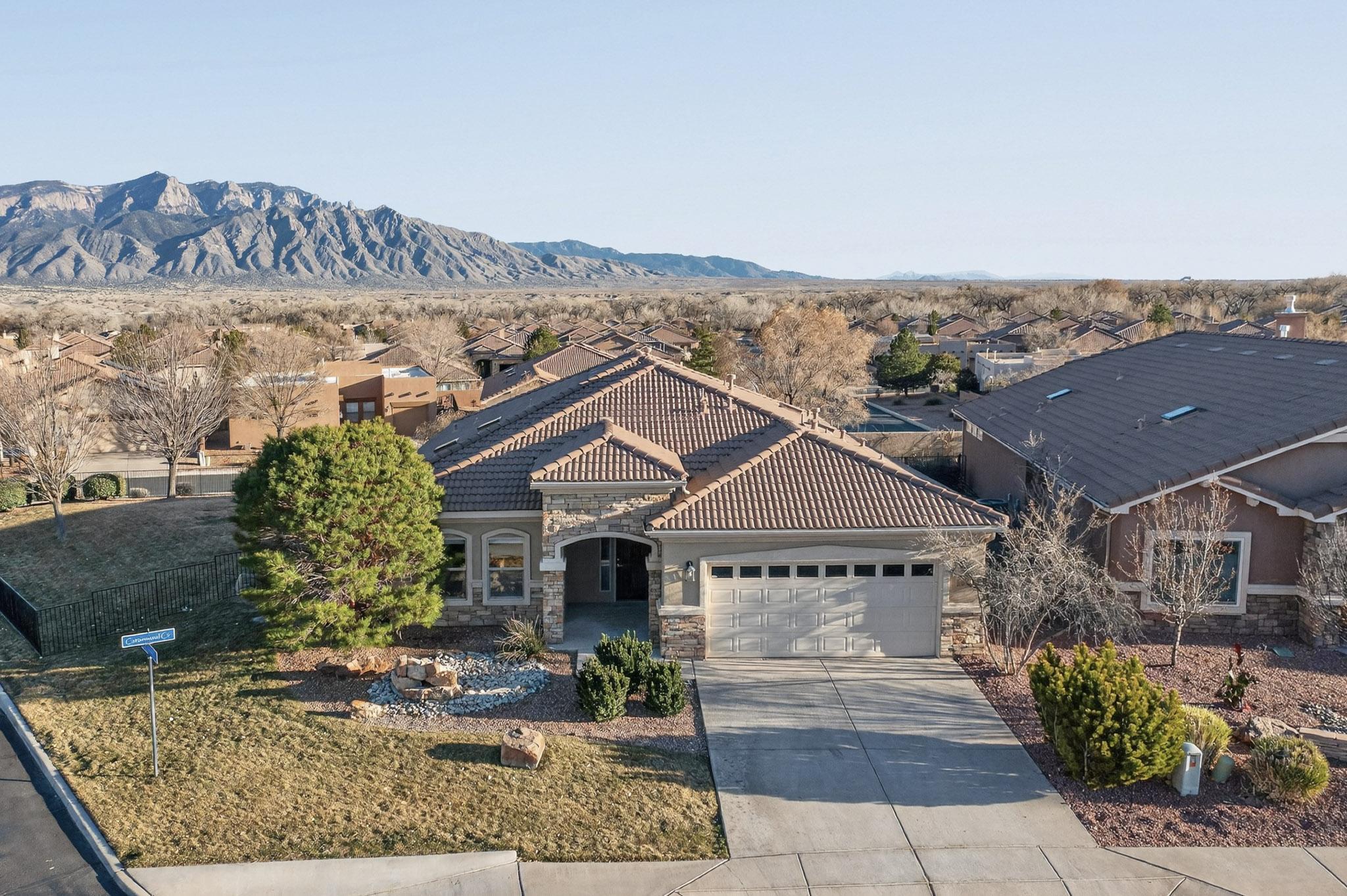 900 Cottonwood Circle