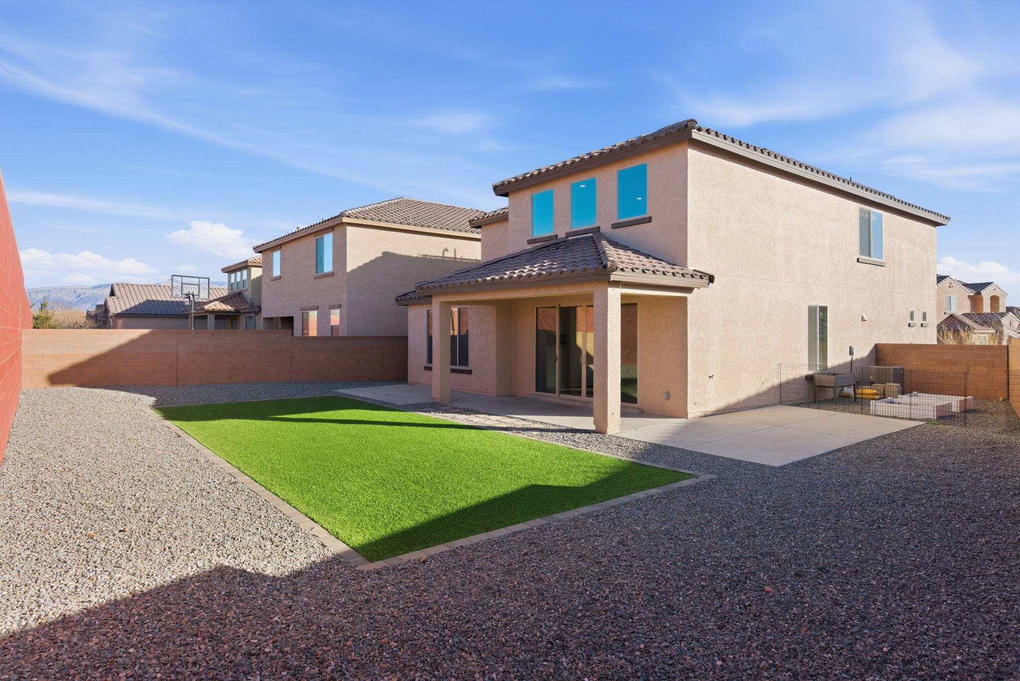 3513 Llano Vista Loop NE