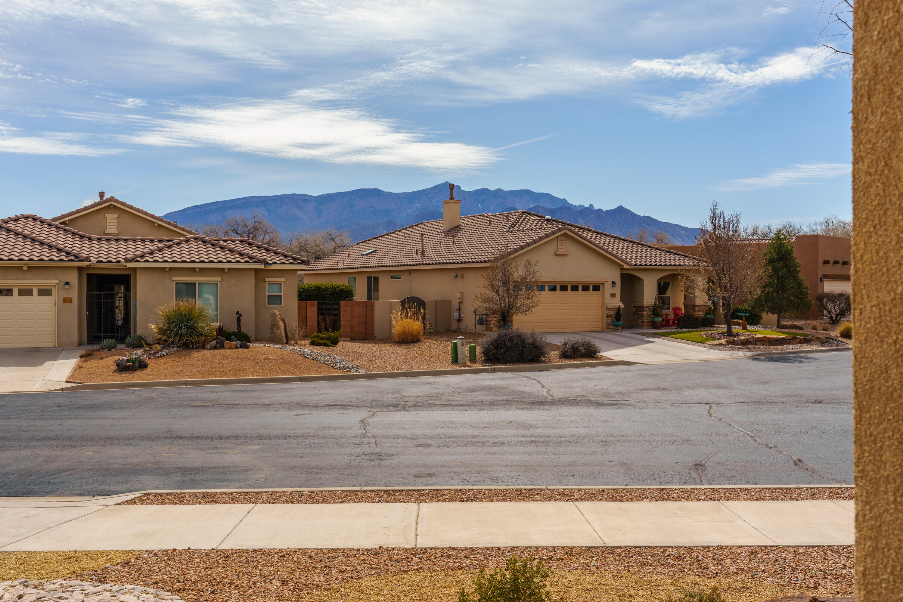 927 Salt Cedar Court, Bernalillo, New Mexico image 3