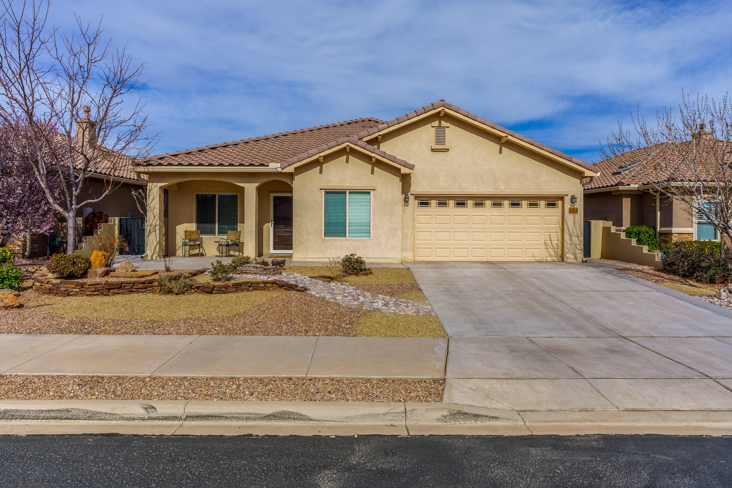 927 Salt Cedar Court, Bernalillo, New Mexico image 1