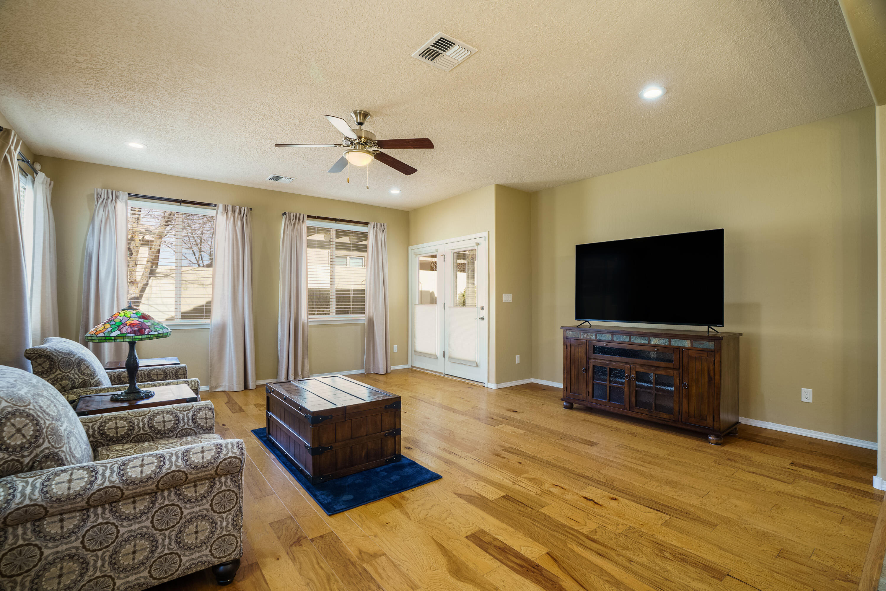 927 Salt Cedar Court, Bernalillo, New Mexico image 13