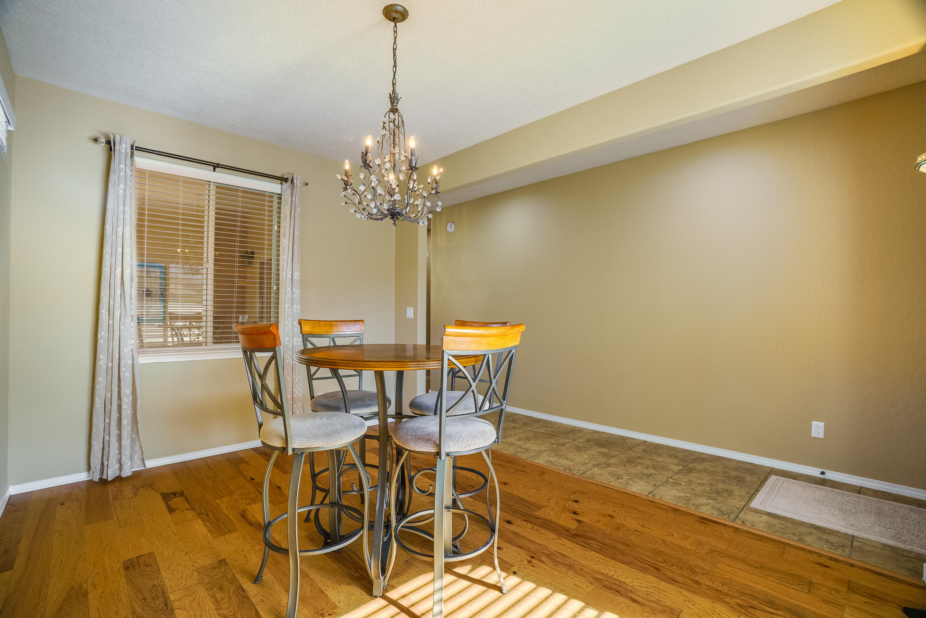 927 Salt Cedar Court, Bernalillo, New Mexico image 6