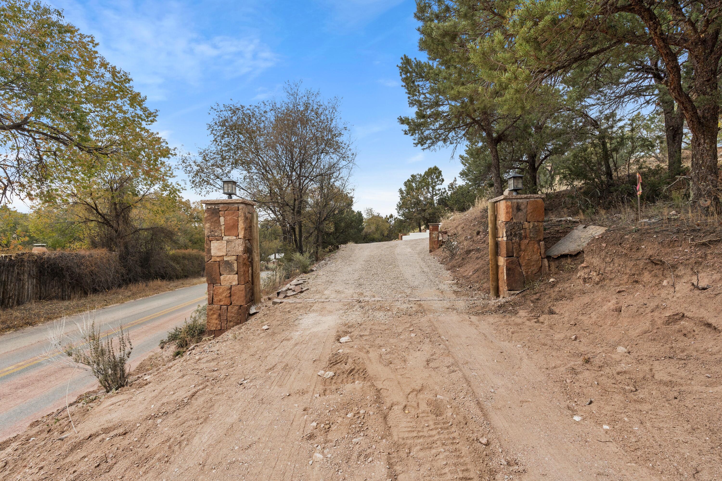 1339 Bishops Lodge Road, Santa Fe, New Mexico image 4