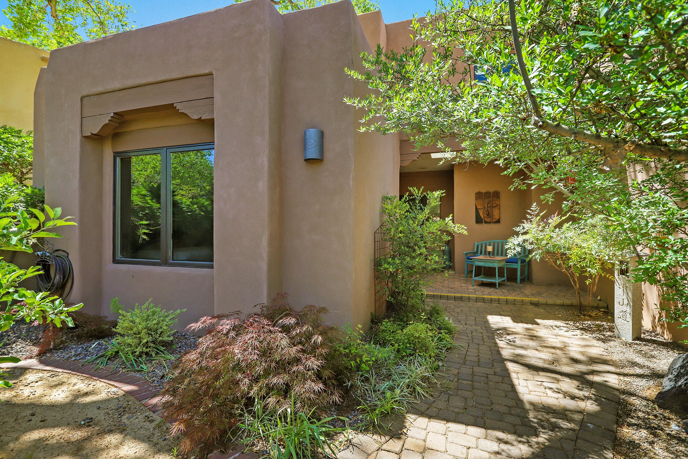 3004 Calle De Alamo NW
