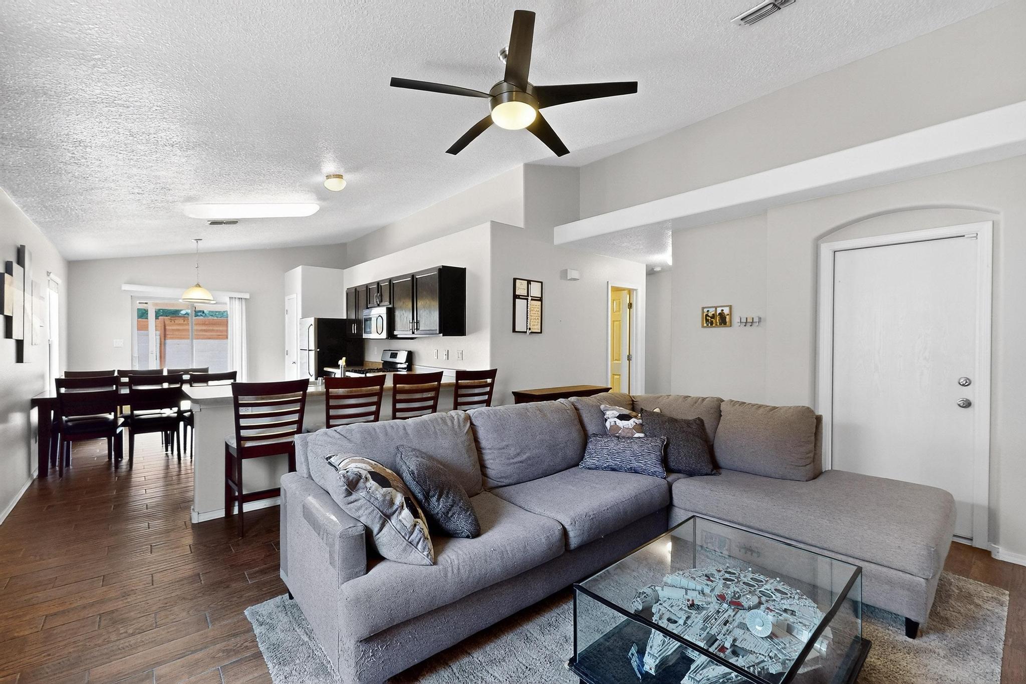 1223 Telstar Loop, Albuquerque, New Mexico image 3