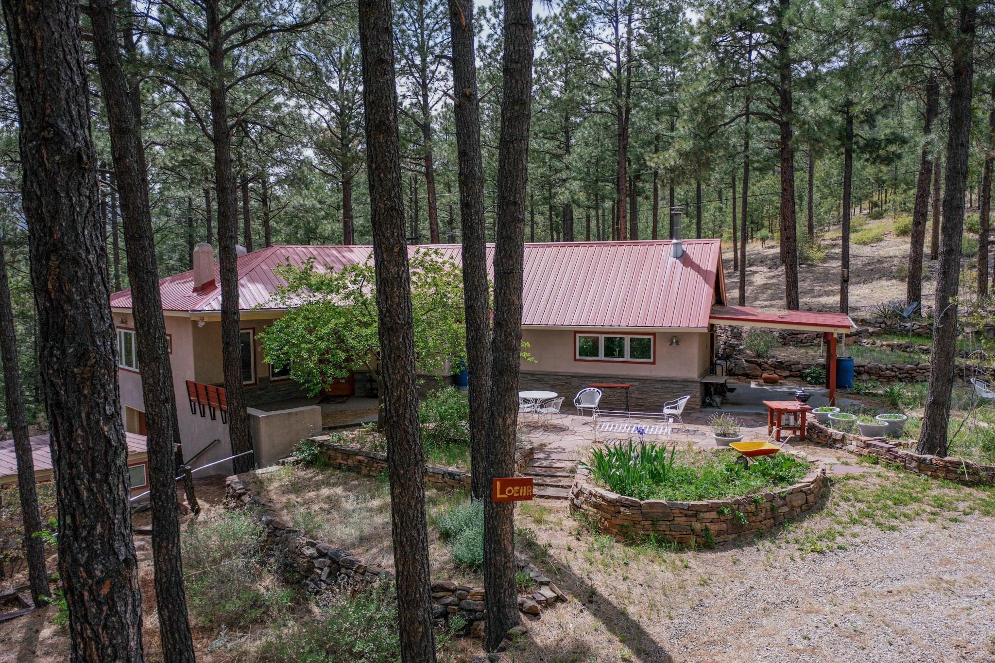 246 11 El Paraiso Dr, Montezuma, New Mexico image 1