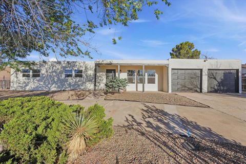Homes For Sale - 514 Villa Verde Drive<br/> Rio Rancho, NM 87124