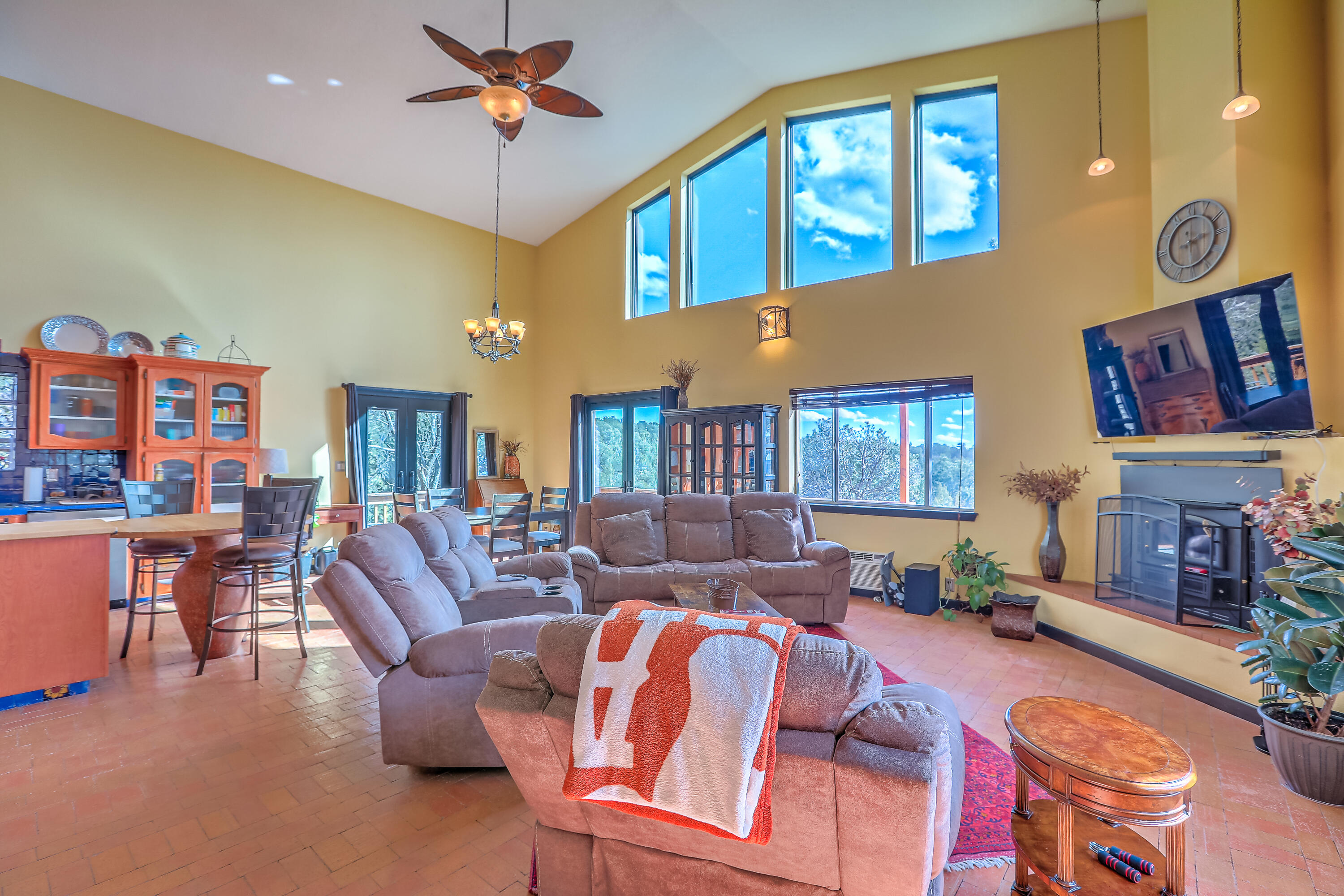 28 Angeles Vista Circle