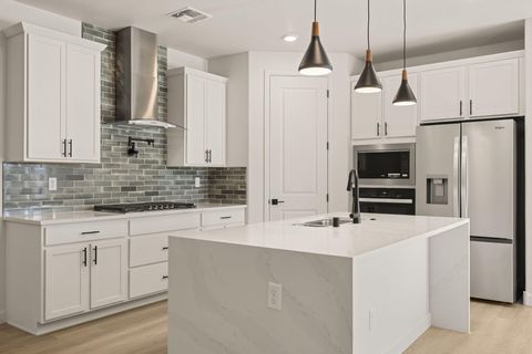 Photo of 2428 Marble Avenue NE, Rio Rancho, NM 87144 (MLS # 1103102)