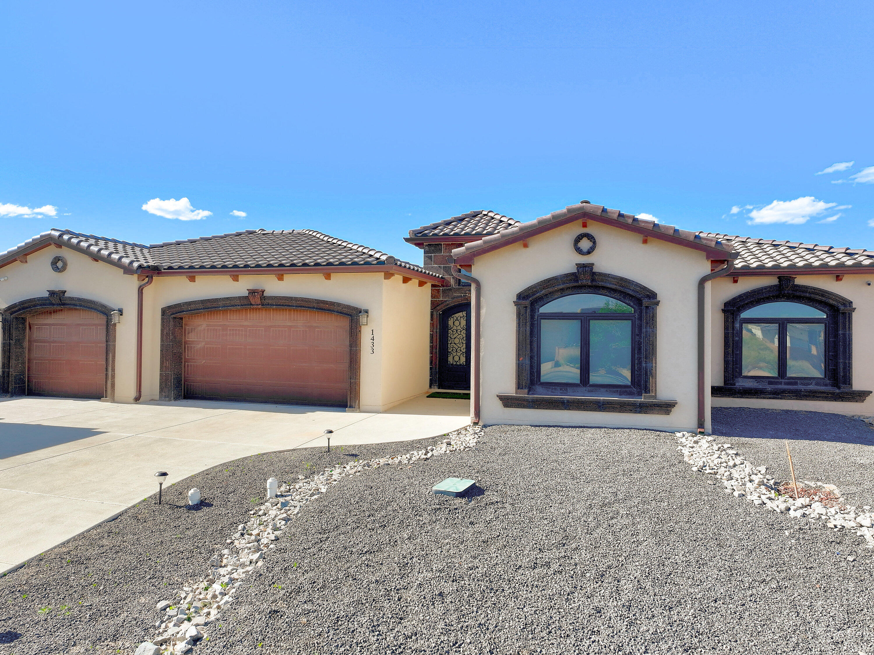 1433 21st Avenue, Rio Rancho, New Mexico image 2