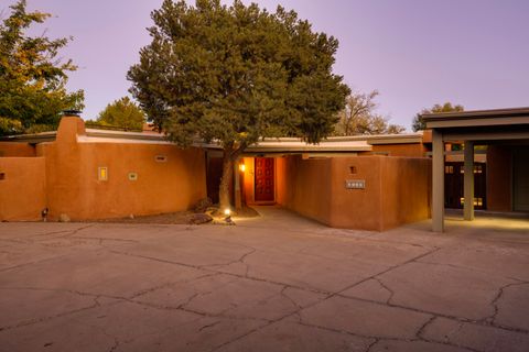 4000 Ivy Lawn Court NW Albuquerque NM 87107