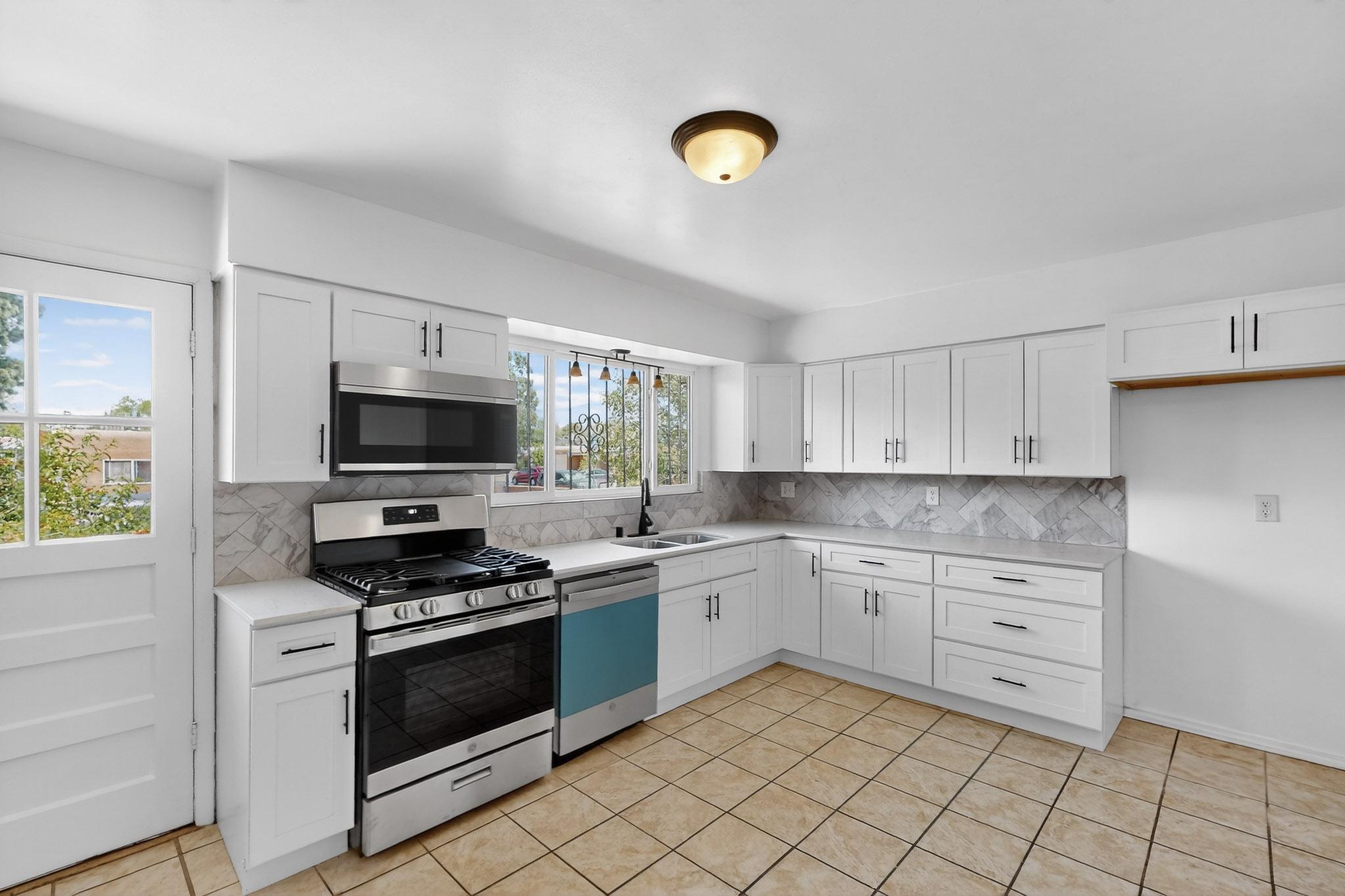 1317 KENTUCKY Street NE