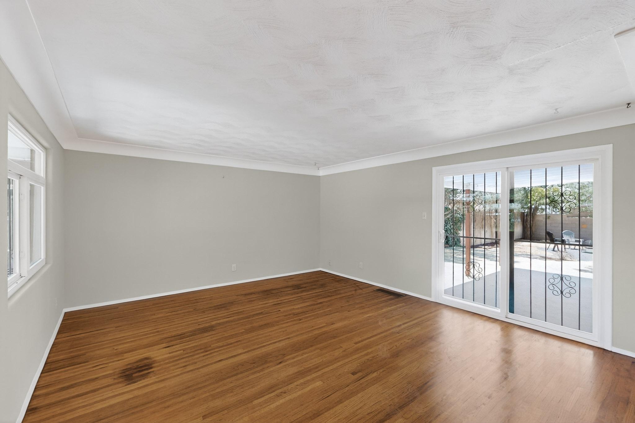 1317 KENTUCKY Street NE