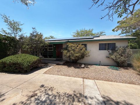 Homes For Sale - 2911 Madeira Drive<br/> Bernalillo County, Albuquerque, NM 87110