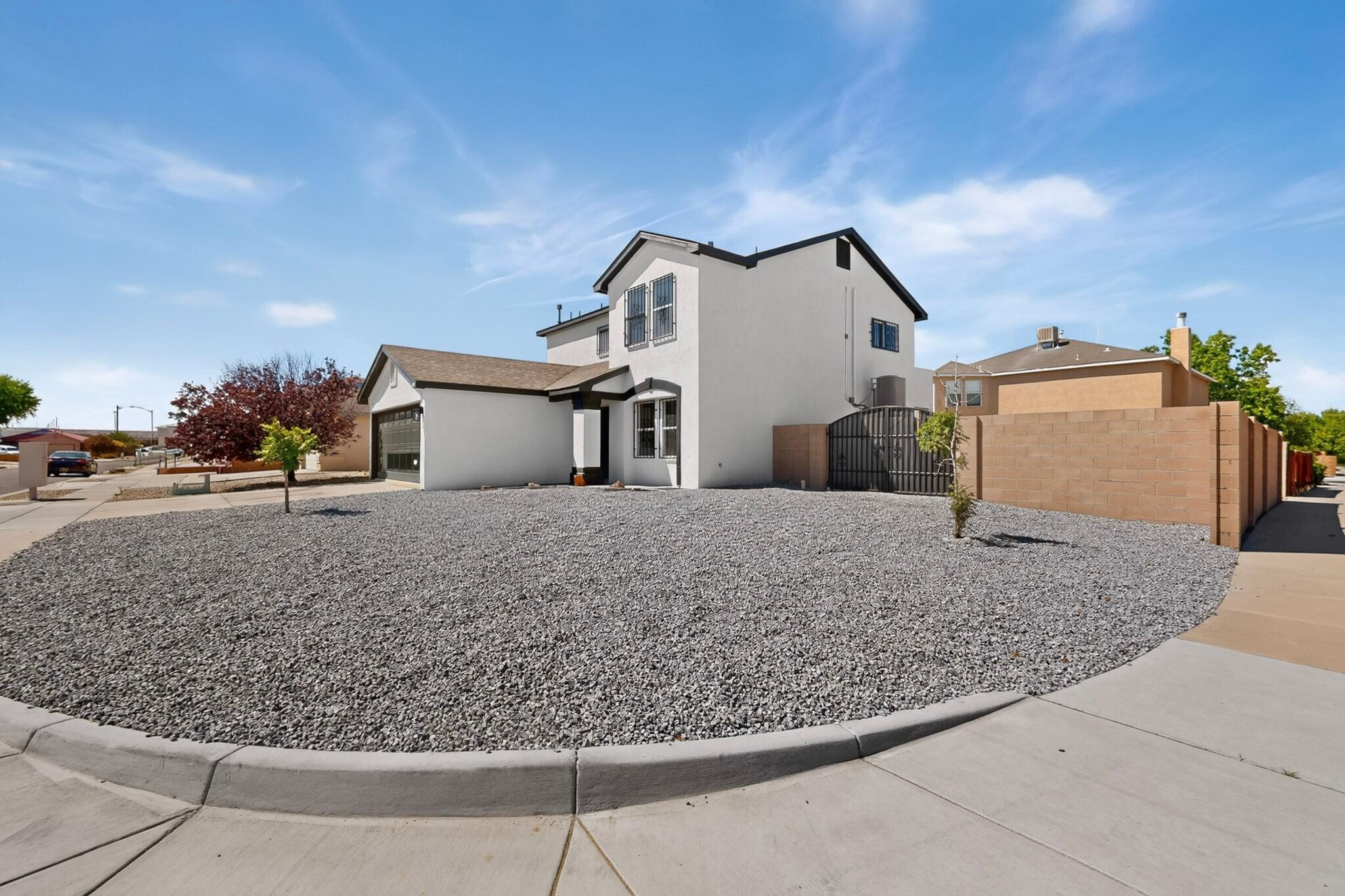 6901 Zinnia Place NW