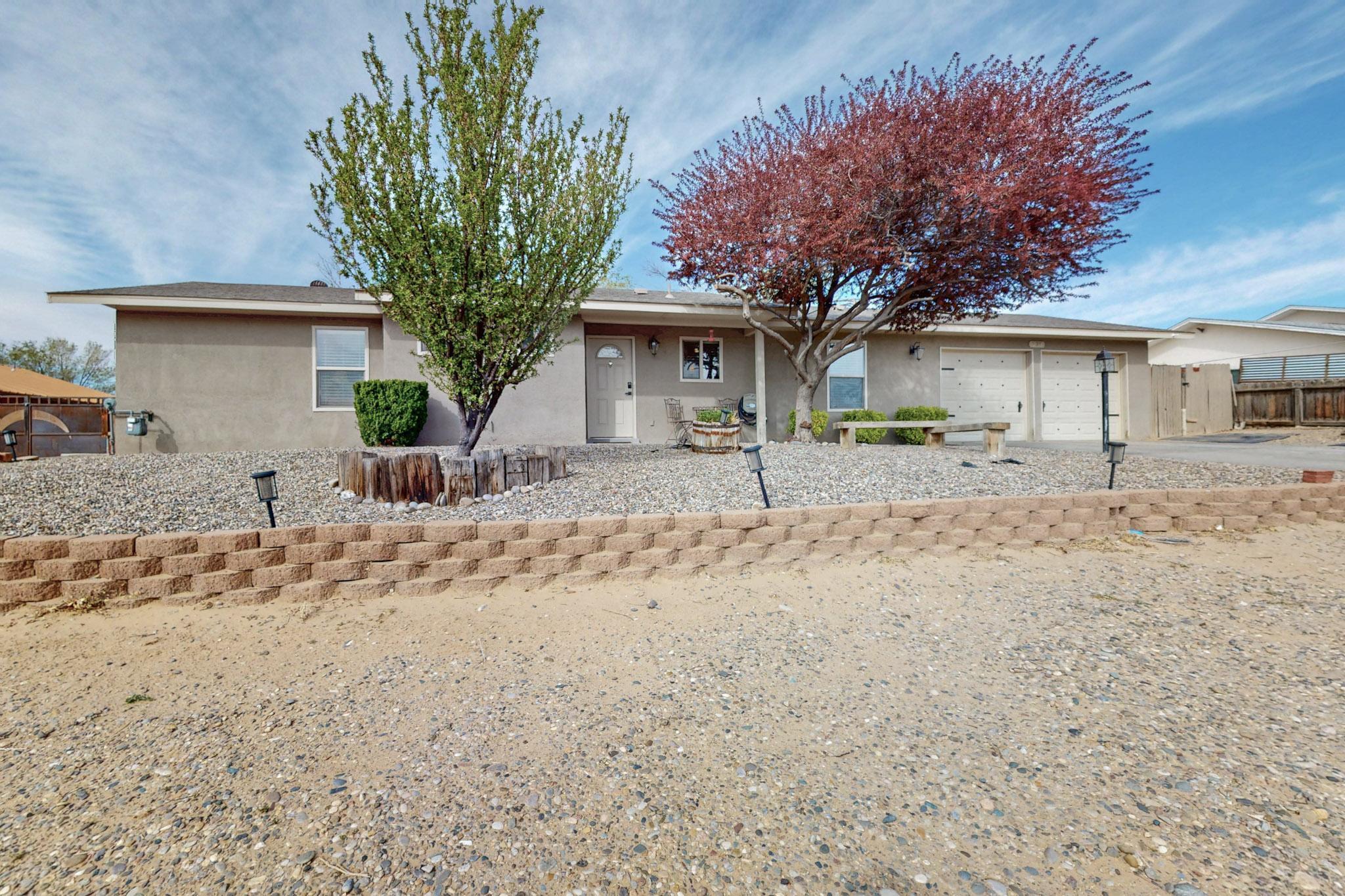 275 Eaton Road, Rio Rancho, New Mexico image 1