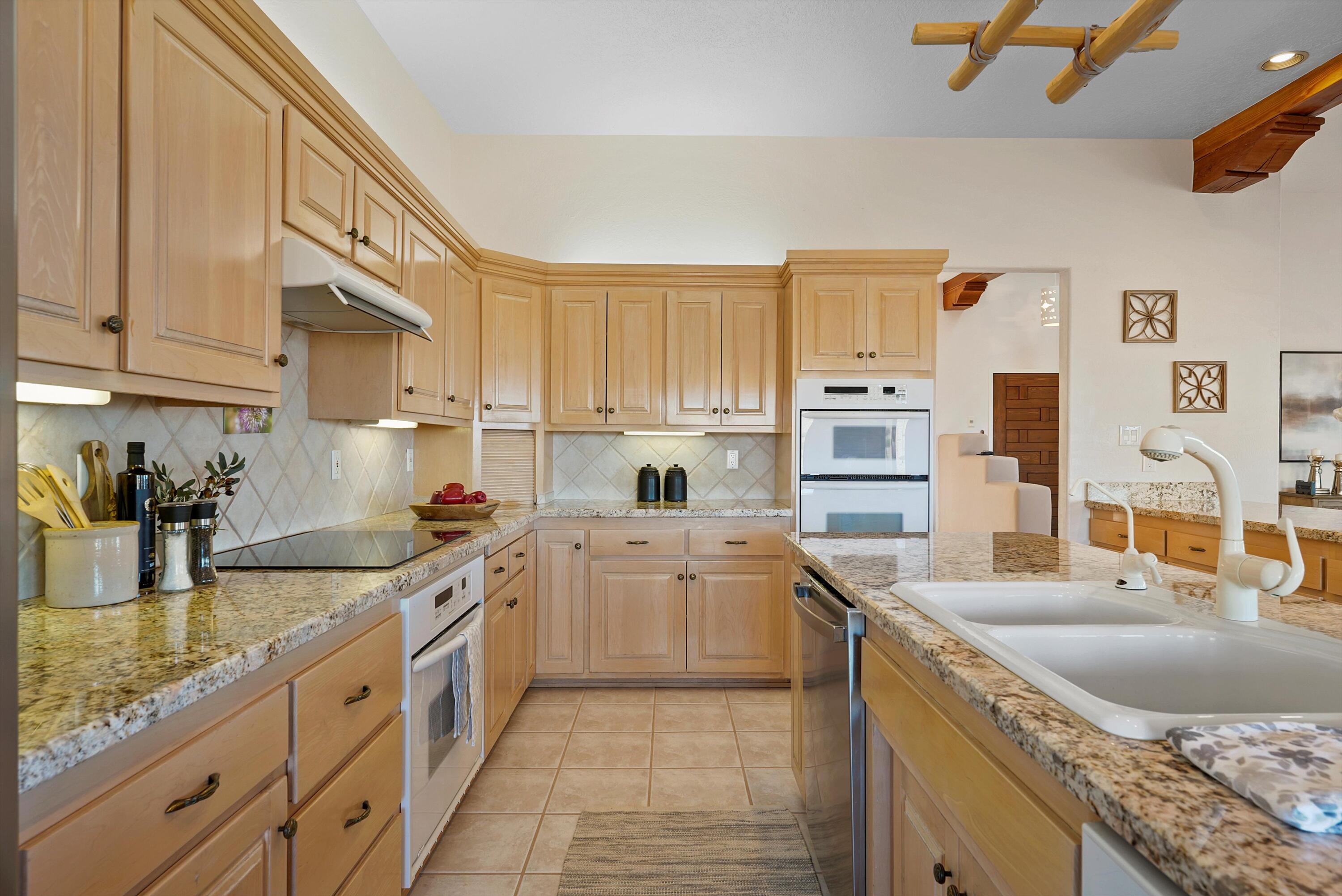 2 Snow Peak Road, Placitas, New Mexico image 19