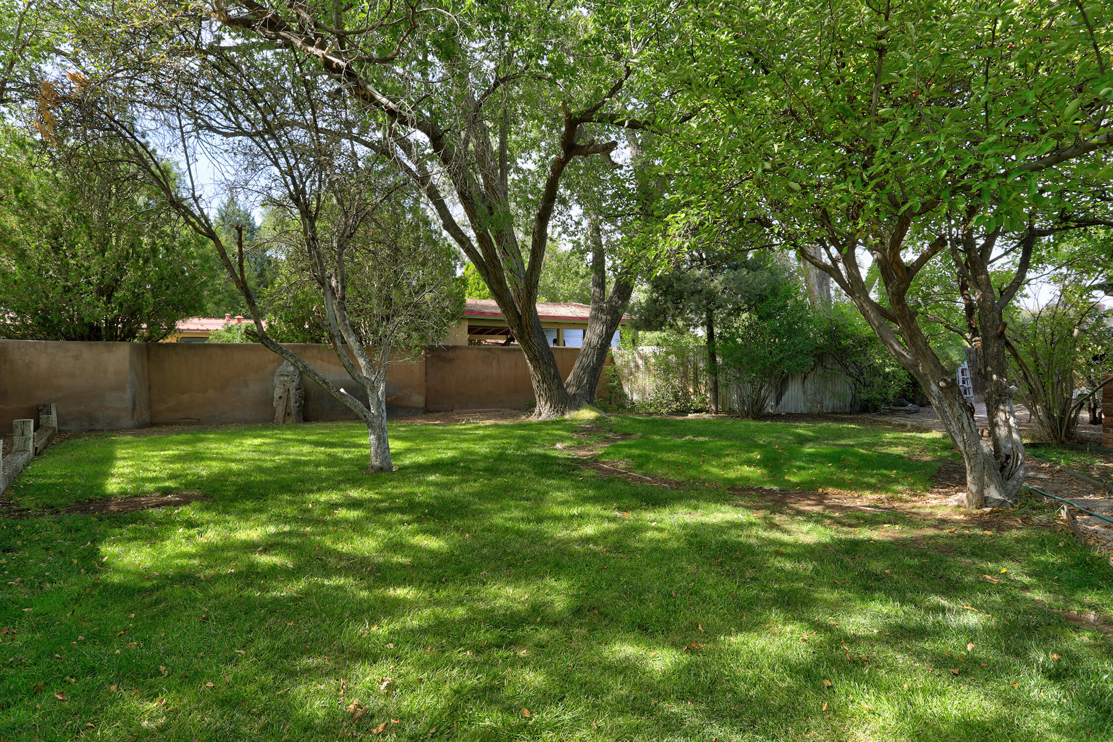 6448 Rio Grande Boulevard, Los Ranchos, New Mexico image 33