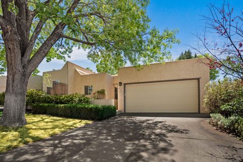 Photo of 9520 Bent Road NE, Albuquerque, NM 87109 (MLS # 1102393)