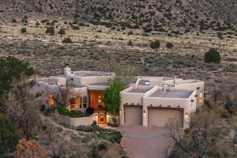 6008 Paper Flower Place NE Albuquerque NM 87111