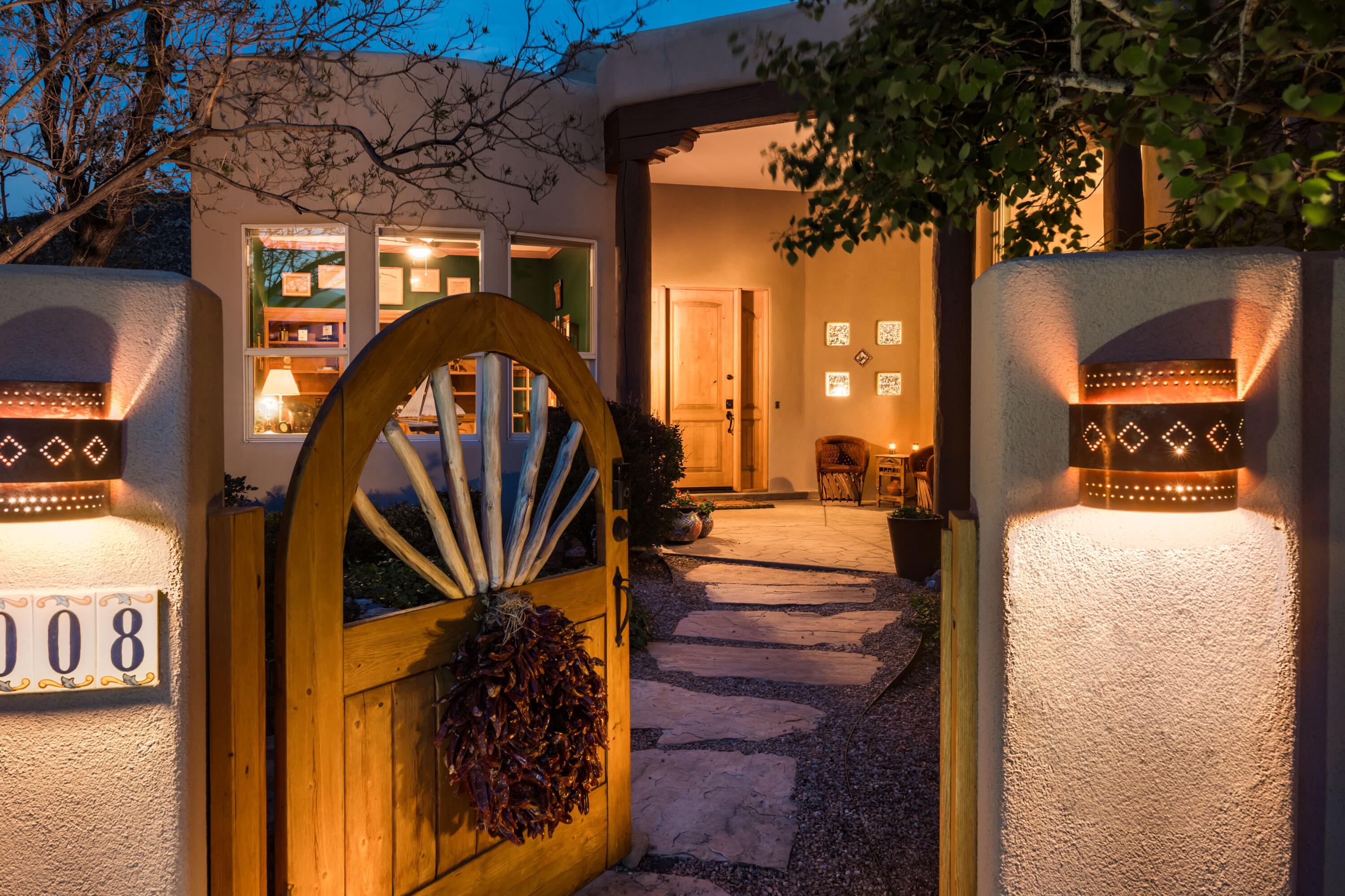 6008 Paper Flower Place NE