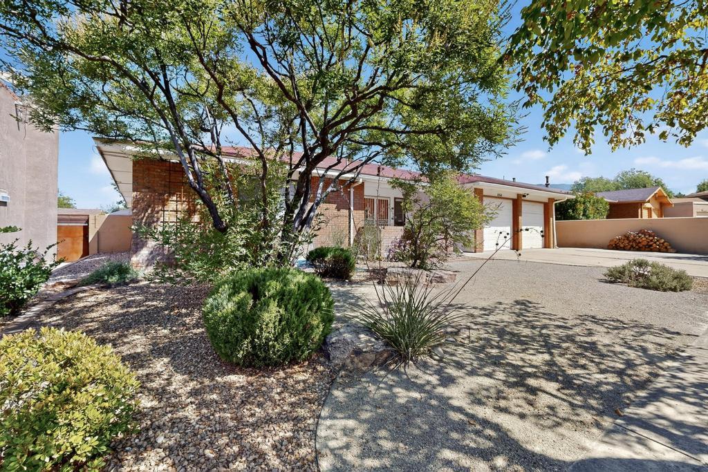 6960 CHERRY HILLS Loop NE