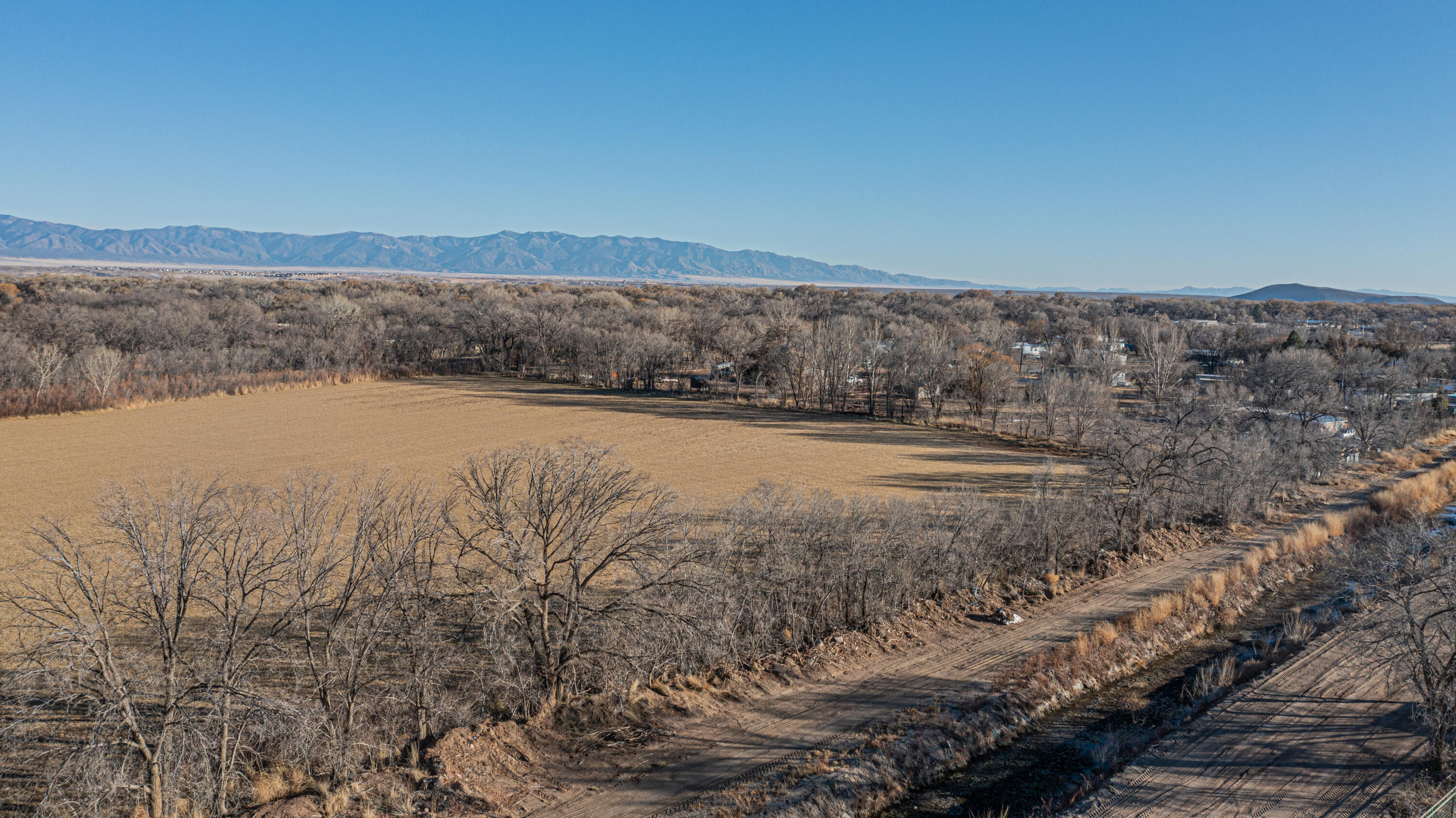 Cinder Lane, Los Lunas, New Mexico image 5