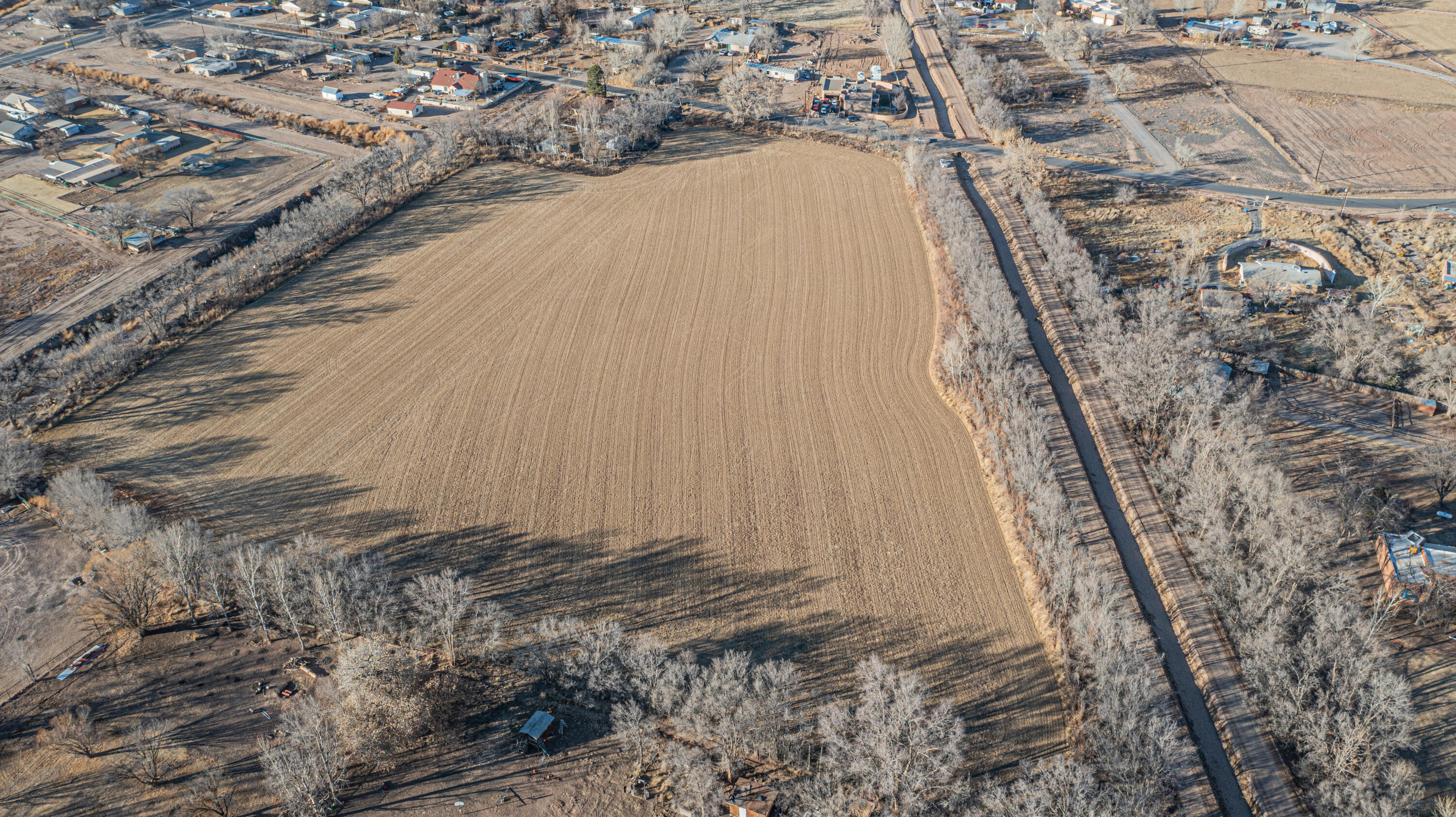 Cinder Lane, Los Lunas, New Mexico image 2