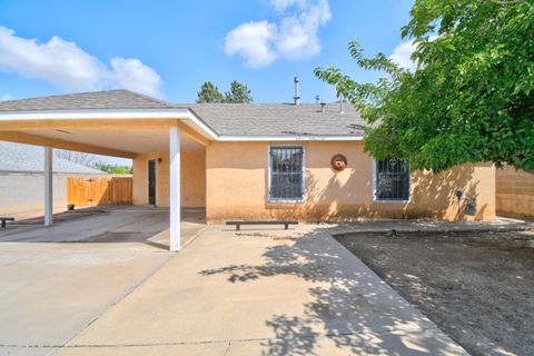 715 KINLEY Avenue NE Albuquerque NM 87102