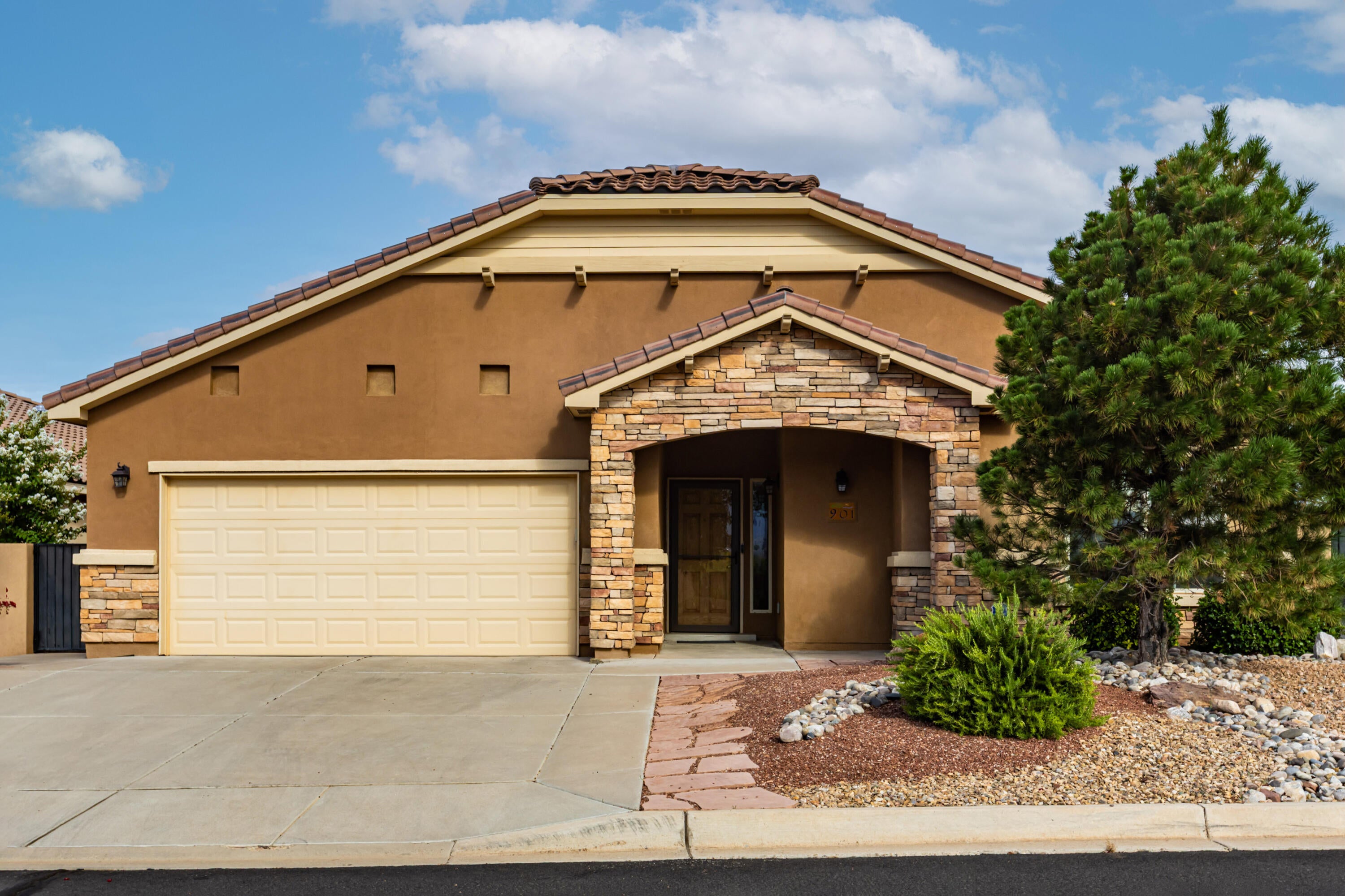 901 Prairie Zinnia Drive