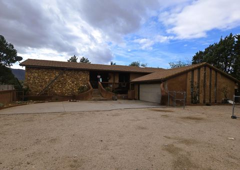 Photo of 12616 Piru Boulevard SE, Albuquerque, NM 87123 (MLS # 1096847)