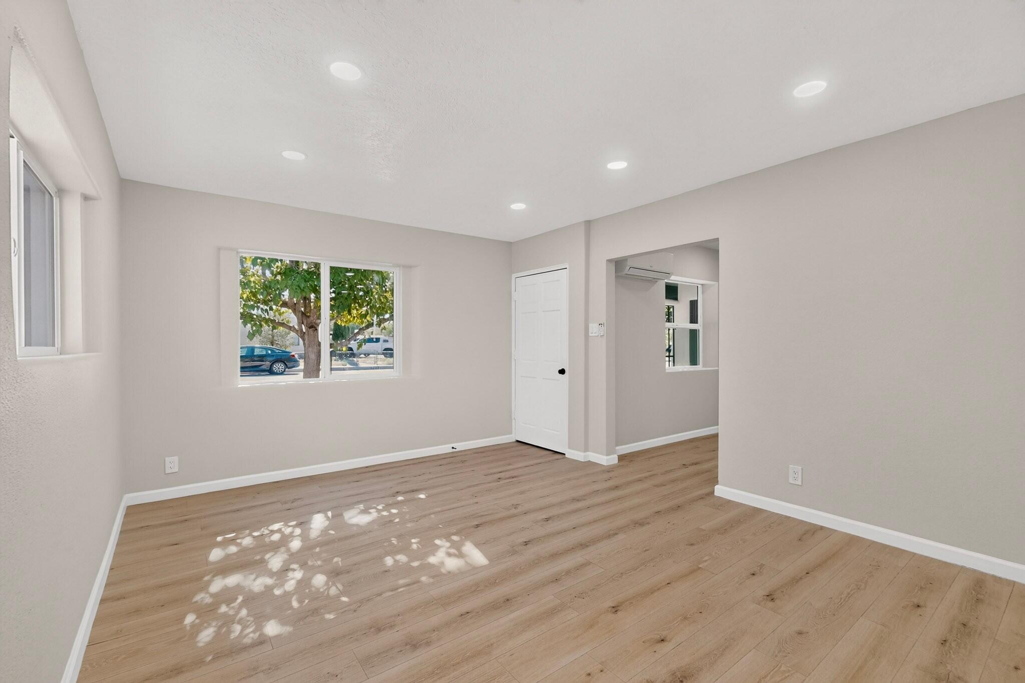 2503 Cardenas Drive NE