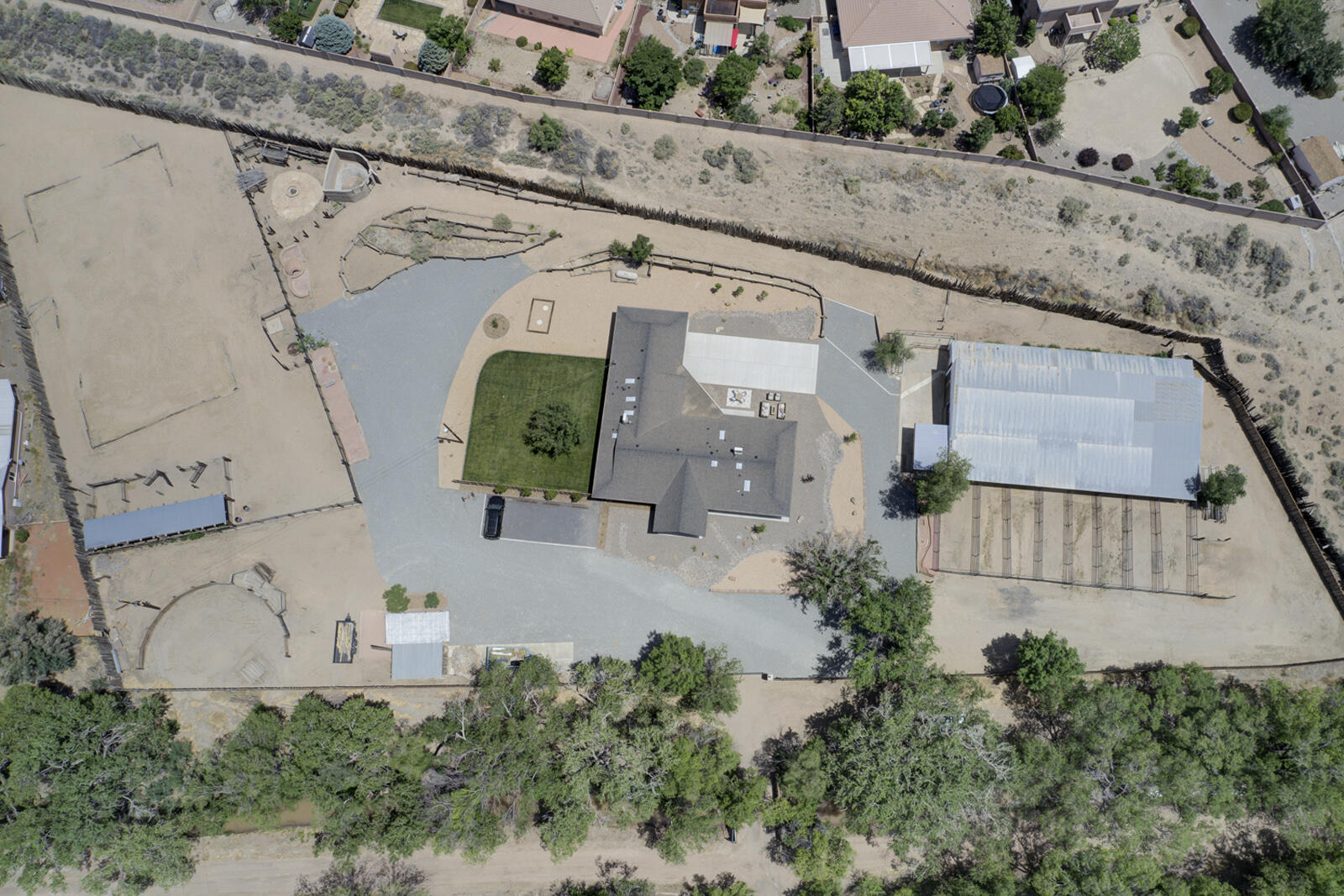 210 Josefita Road NE