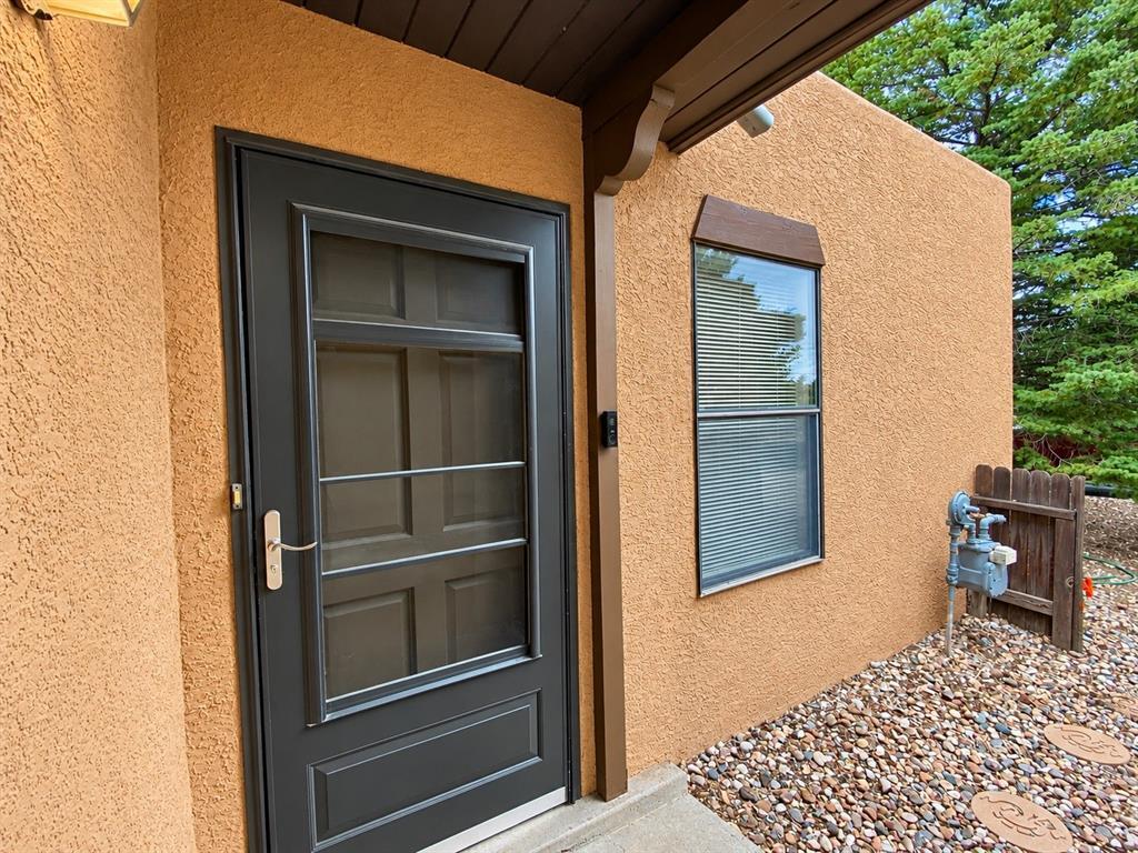 2838 N Paseo De Los Pueblos NE APT 6