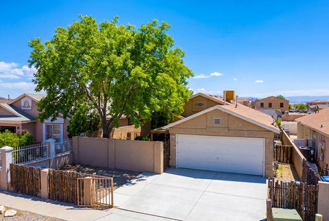 Photo of 1932 Desert Breeze Drive SW, Albuquerque, NM 87121 (MLS # 1103372)