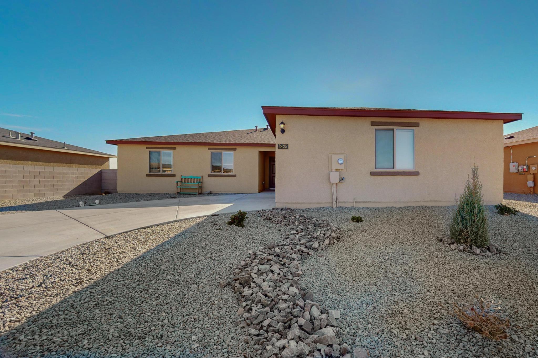 2425 Desi Loop, Belen, New Mexico image 1