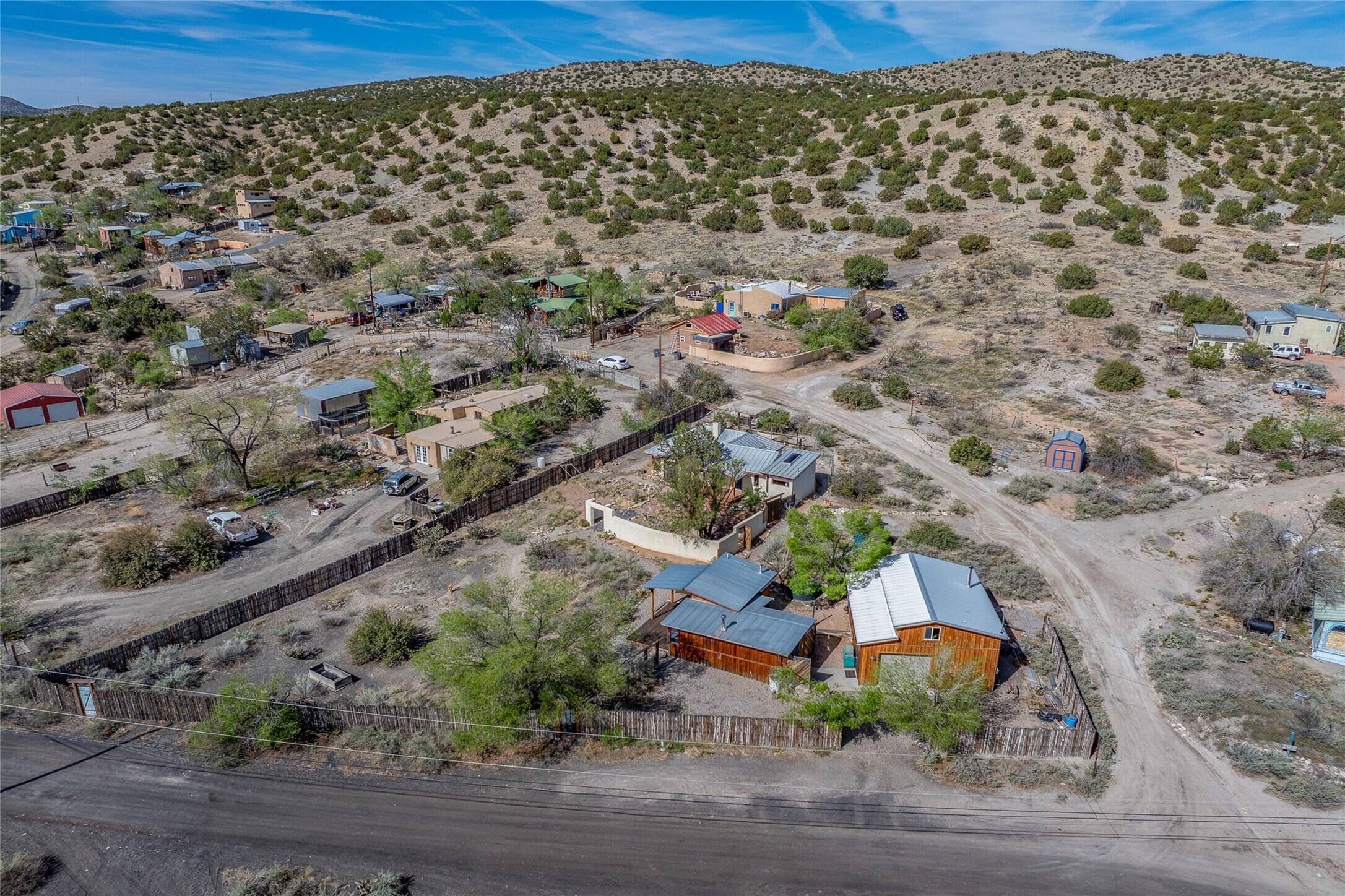 49 Backroad, Madrid, New Mexico image 32