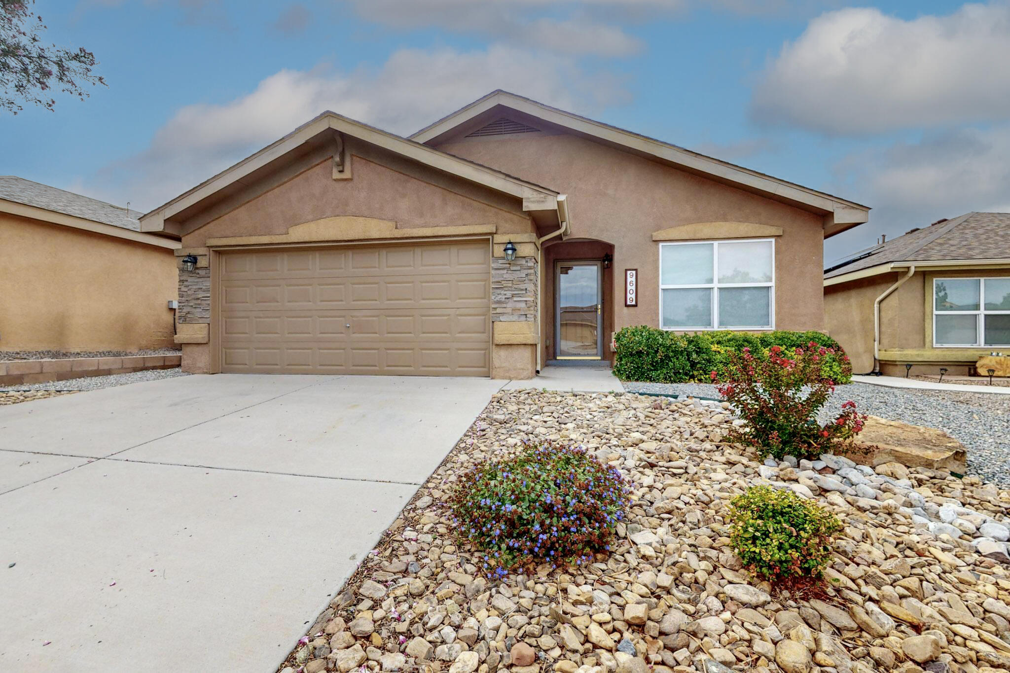 9609 Mogollon Drive, Albuquerque, New Mexico image 1