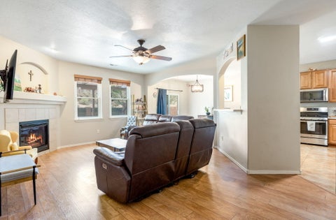 Homes For Sale - 7224 Hearthstone Road<br/> Albuquerque, NM 87114