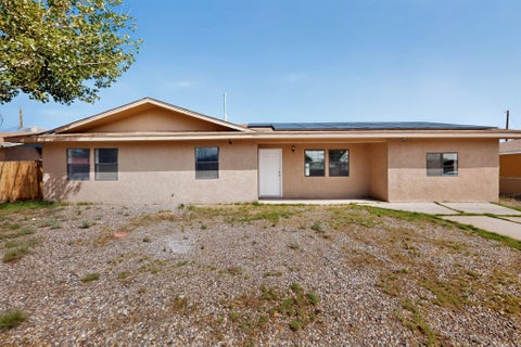 Homes For Sale - 816 La Luz Drive<br/> Belen, NM 87002