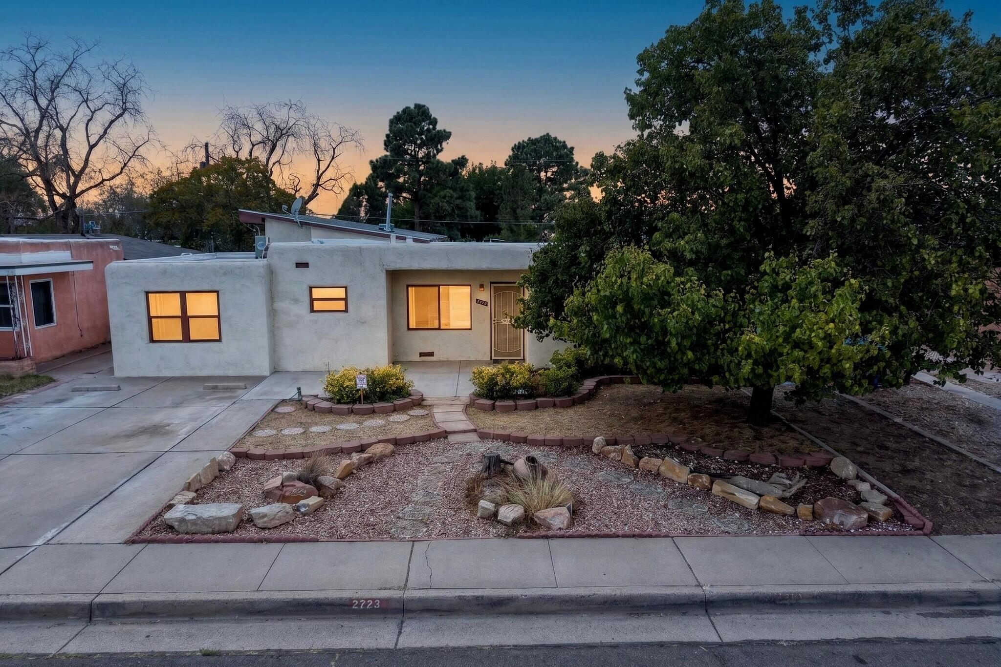 2723 Sierra Drive NE - Photo 2