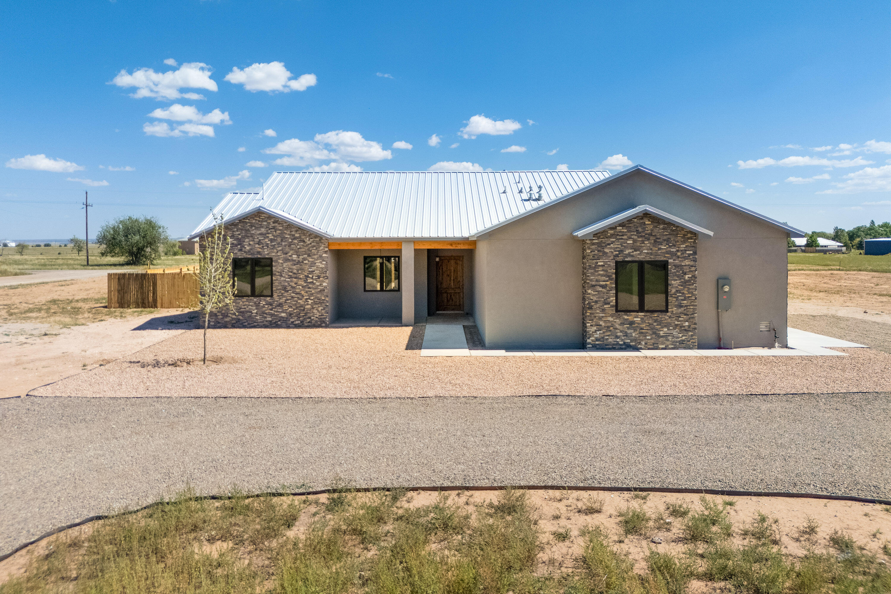 43 Pedernal Road, Moriarty, New Mexico image 2